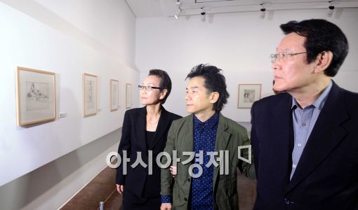 "어머니 작품, 누구의 소유물 아니다"