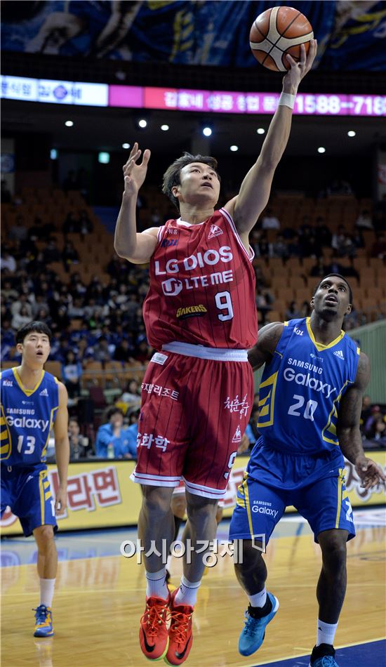 [포토]김영환, '완벽한 노마크 레이업'