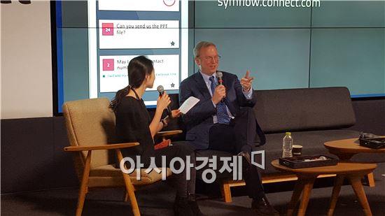 에릭 슈미트 구글 회장 "한국의 높은 교육열, 전 세계가 배워야한다"