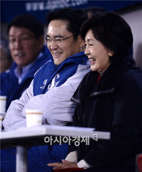 [포토]이재용 부회장과 홍라희 여사, '야구장은 즐거워요'
