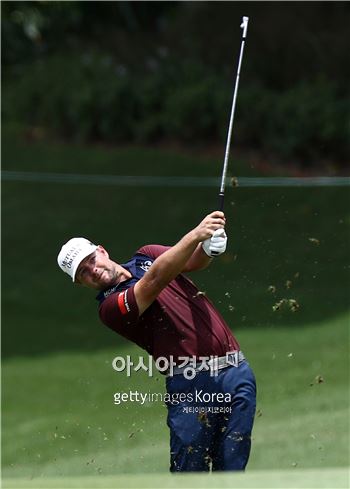 'CIMB의 사나이' 무어 "3연패 GO~"