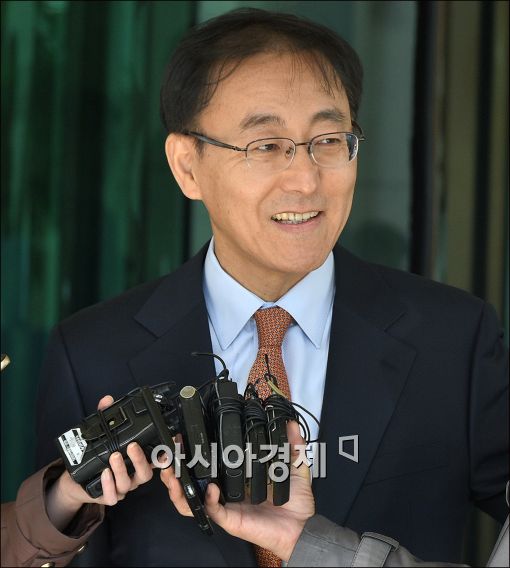 김수남 "불법집단행동·폭력 행위에 엄정 대응"