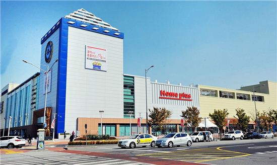 홈플러스 인천송도점 오픈 15일, 지역 대표 쇼핑공간으로 자리매김