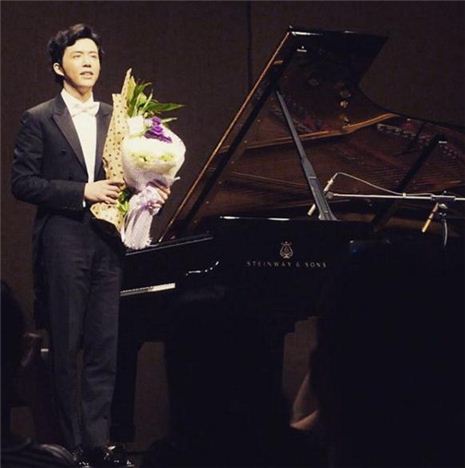 중국 피아니스트 실수 연발…"사과도 없이 사라져"