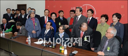 [포토]보수단체 연합회 만나는 김무성 대표