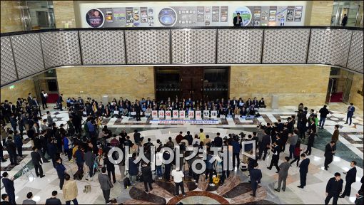 [포토]밤샘 농성중인 새정치민주연합