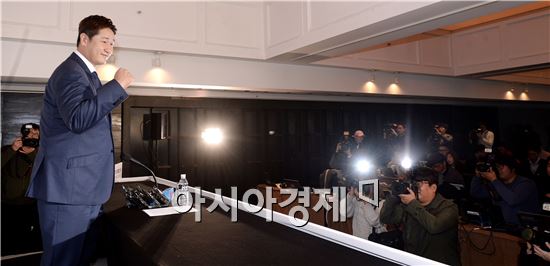 [포토]이대호, '꿈에 그리던 큰 무대를 향해'