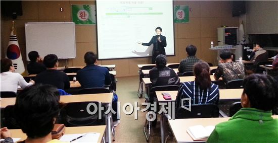 곡성군 농촌 청년들, "농번기에 야간 열공 중”