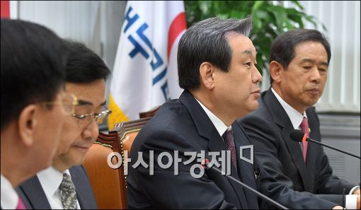 [포토]발언하는 김무성 대표