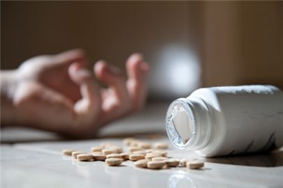 자살 1위 한국…우울증 약 복용은 OECD '최하위권'