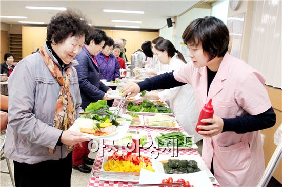 [포토]광주시 동구, 당뇨환자 영양교육 및 당뇨식이 시식회