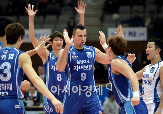 [포토]그로저, '오늘 연승 가자!'