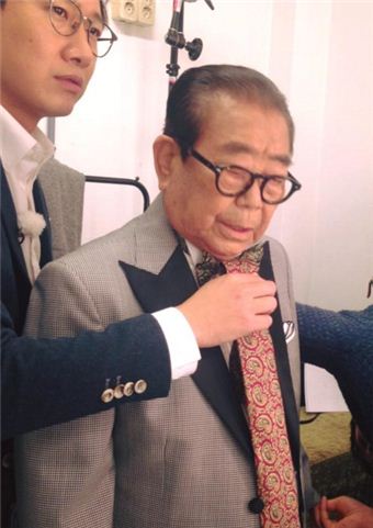 송해, 맥심 화보 촬영…"90세 앞두고 색다른 도전"