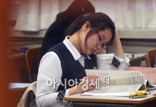 2016 수능 성적발표, 한국교육과정평가원 "실수에 의한 평가 아냐, 자유로운 수능"