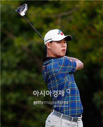 김시우가 OHL클래식 셋째날 2번홀에서 티 샷을 하고 있다. 플라야 델 카르멘(멕시코)=Getty images/멀티비츠
