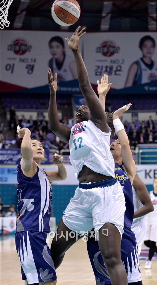 [포토]첼시 리, '위력적인 골밑 공격'