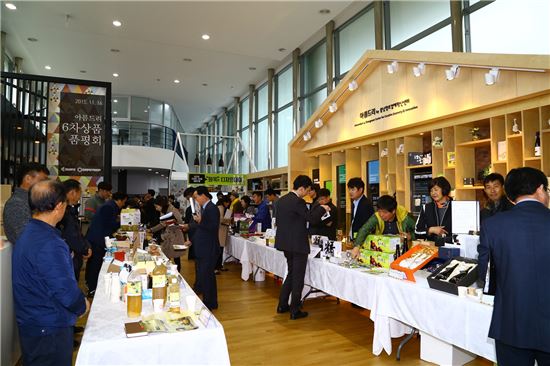 한화갤러리아, 충남 6차 산업 신규 브랜드 선정 품평회 개최