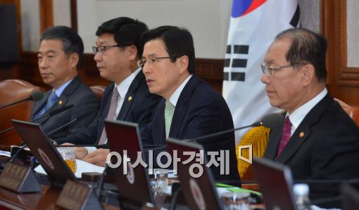 황교안 "복면시위 끝까지 추적해 엄단"