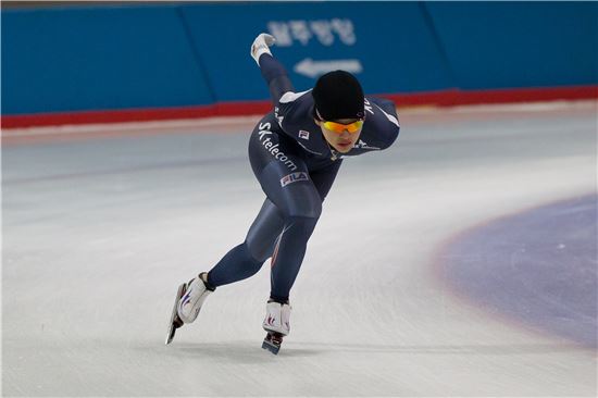 김보름, 빙속월드컵 매스스타트서 금메달…이승훈은 銀