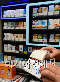 韓 담배판매인회 "담뱃갑 경고그림 의무화 결사반대"
