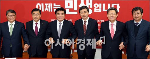 [포토]다시 만난 여야 원내지도부