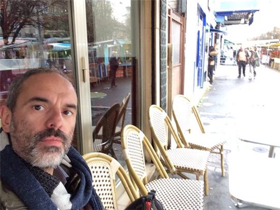 "Je suis en Terrasse"…카페로 나오는 프랑스인들