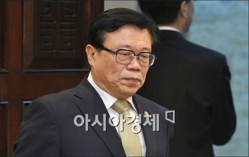 이번에도 살아남은 '최장수' 장관…이동필·윤성규·윤병세