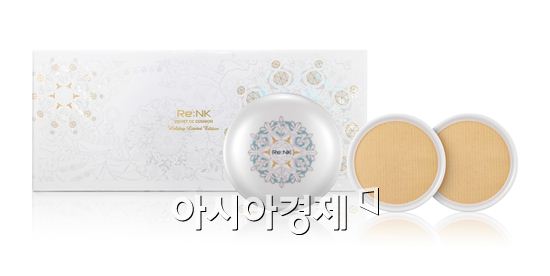 리엔케이, 벨벳 CC 쿠션 홀리데이 한정판 선봬