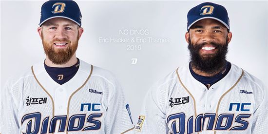 NC 다이노스 해커, 테임즈와 재계약 완료 