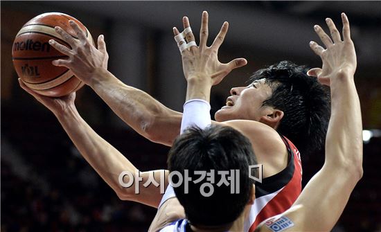 [포토]강병현, '막아도 소용없어'