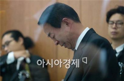 [포토]눈물 흘리는 김현철씨 