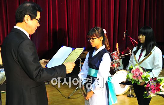 랄랄라페스티벌, ‘응답하라 2015 너의 끼를 보여줘’