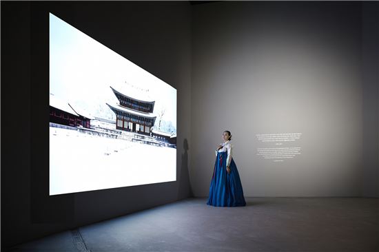 삼성전자 대형 LED사이니지, 삼성미술관 '한국건축예찬展' 밝힌다