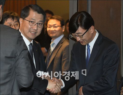 [포토]진웅섭 금감원장, 외국계 금융 CEO 간담회