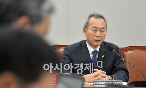 [포토]답변하는 이석태 세월호 특조위원장
