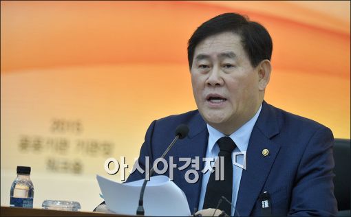 [포토]발언하는 최경환 경제부총리