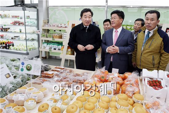 이낙연 전남도지사, 로컬푸드 직매장 소비자 신뢰 강조