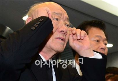 전두환, 11일 광주지법서 구인장 집행