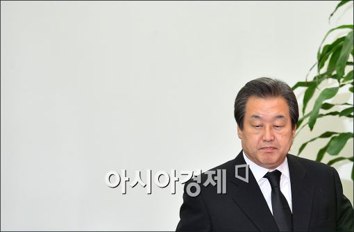 YS 서거정국 속 지지율… '김무성' 빼고 '각개약진'