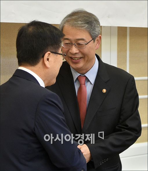 [포토]인사하는 김광림·임종룡