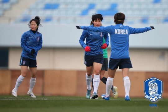 여자축구, 리우 올림픽 예선서 강호 북한·일본과 1·2차전 