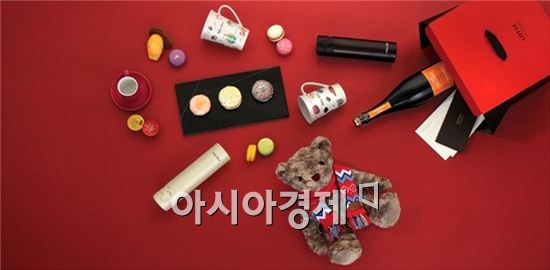 롯데호텔 '잭팟박스' 인기…"제대로 터지면 70만원 선물이"