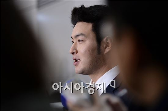 [포토]기자회견 하는 박병호