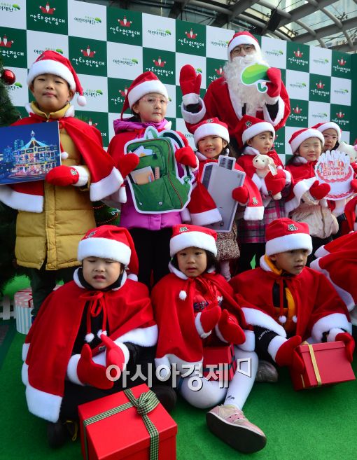 [포토]초록우산 어린이재단, '산타원정대 출범식'