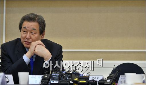 김무성 "야당의 입법 반대를 고발한다"