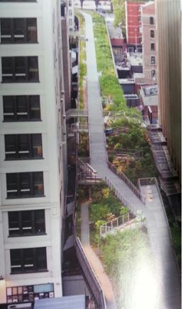 1980년 뉴욕시가 버려진 고가철로를 철거하는 대신 공원조성을 하여 명소가 된 뉴욕하이라인파크 
