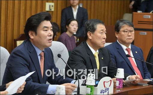 [포토]발언하는 원유철 원내대표