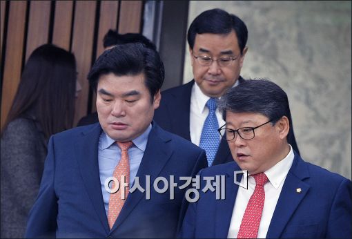 '강적' 이목희 만난 與…"입법태업 넘어 방해" 성토