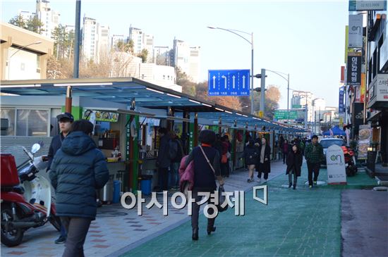 노량진 컵밥거리의 대변신 “광화문서도 시켜 먹어”