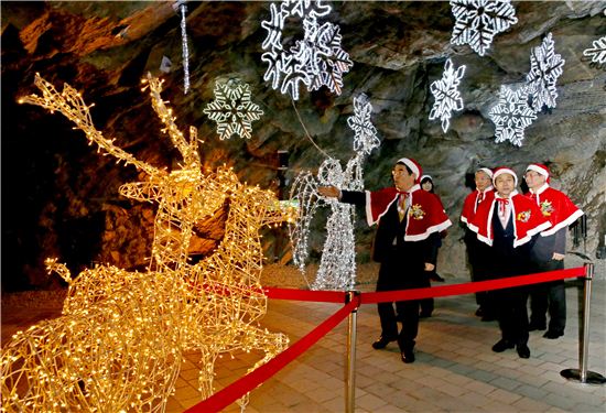 광명동굴 크리스마스 축제 1일 개막…25일까지 볼거리 풍성